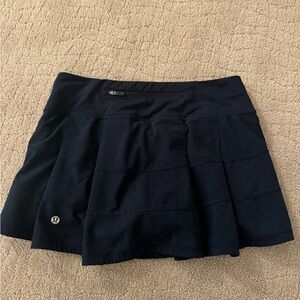 Women’s navy lululemon tennis skirt